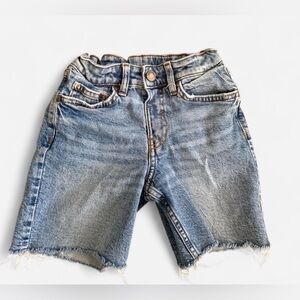 H&M Kids Denim Shorts – Size 3T- 4T
